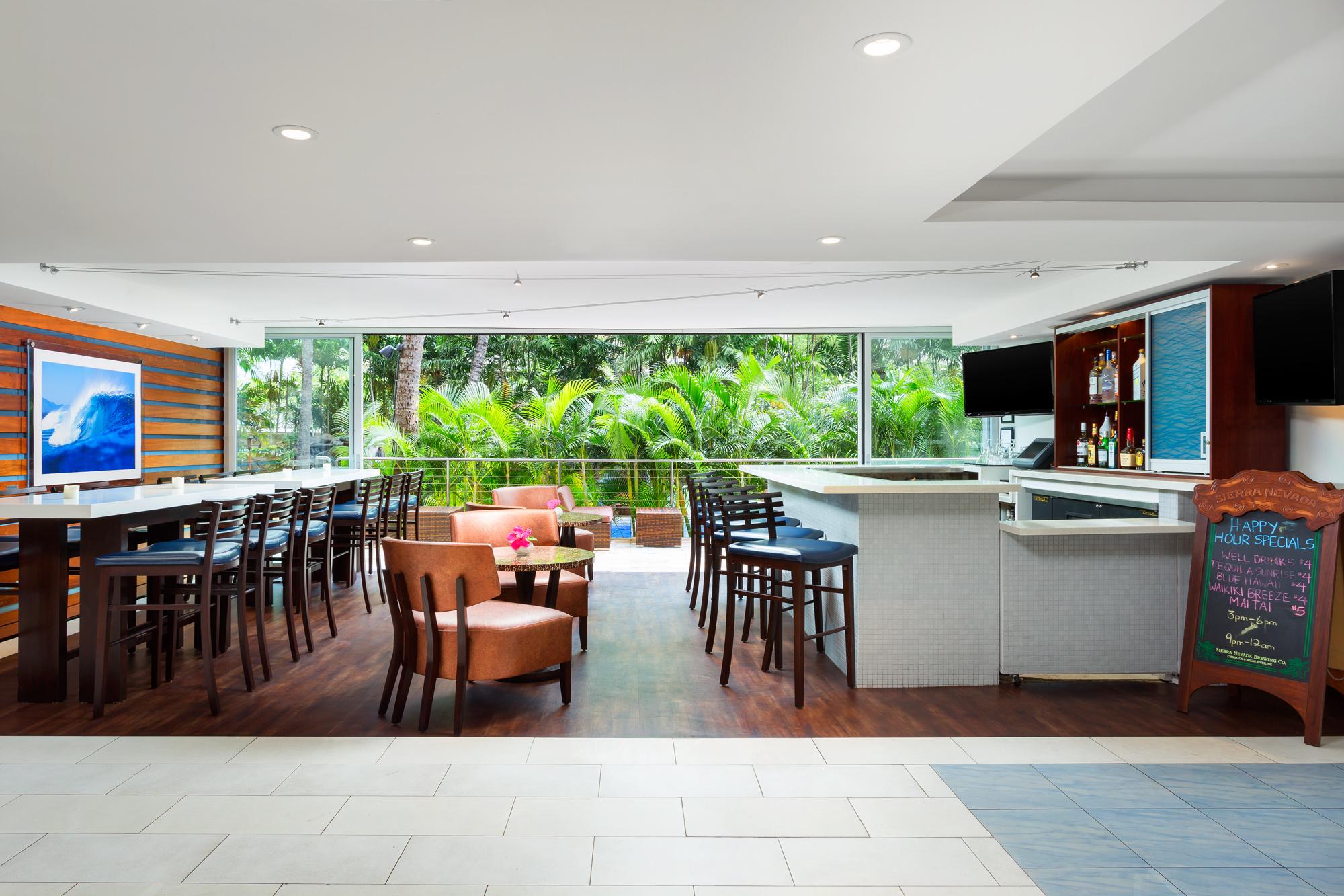 Courtyard By Marriott Waikiki Beach Honolulu Exterior photo