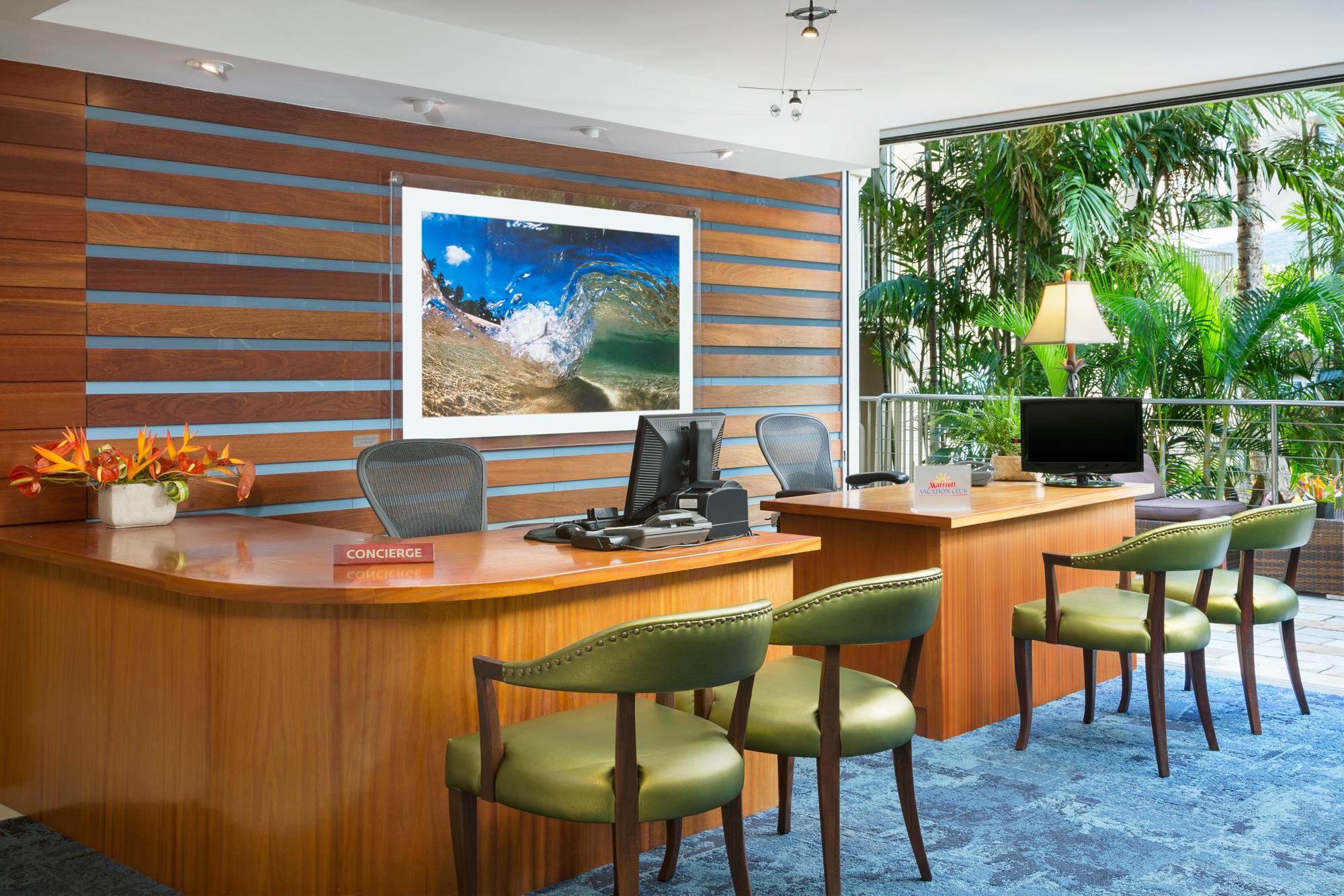 Courtyard By Marriott Waikiki Beach Honolulu Exterior photo