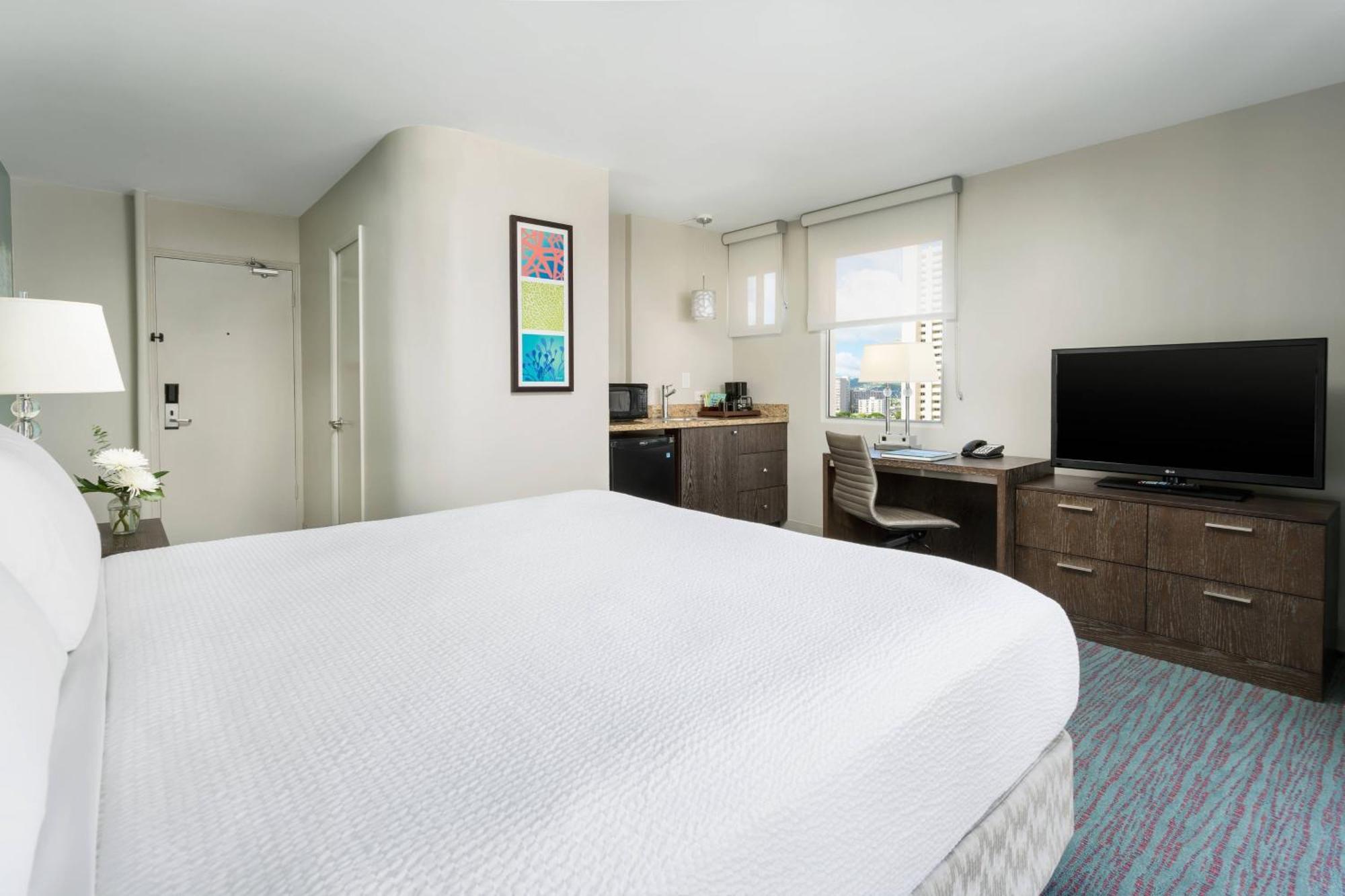 Courtyard By Marriott Waikiki Beach Honolulu Exterior photo