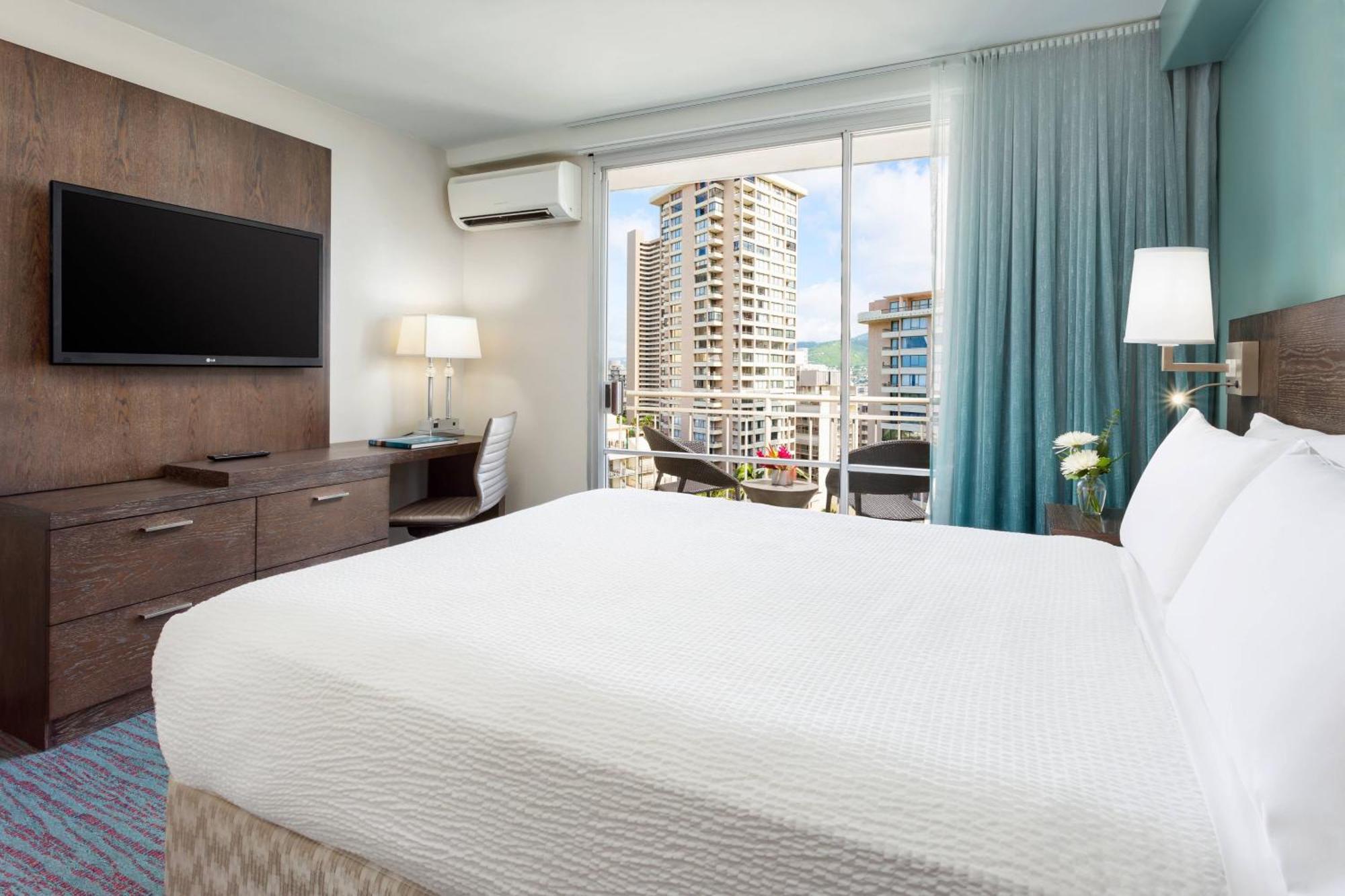 Courtyard By Marriott Waikiki Beach Honolulu Exterior photo