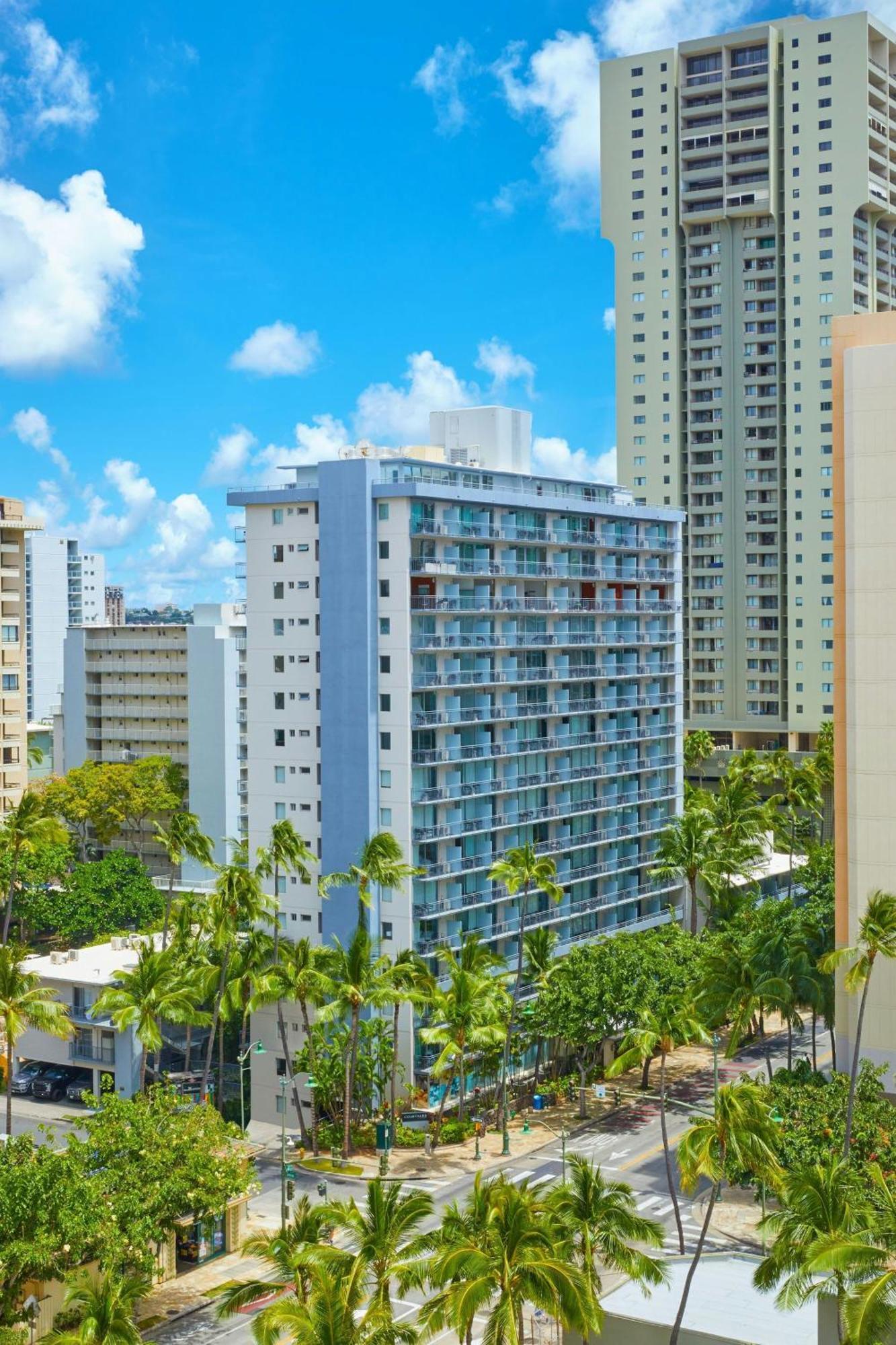 Courtyard By Marriott Waikiki Beach Honolulu Exterior photo