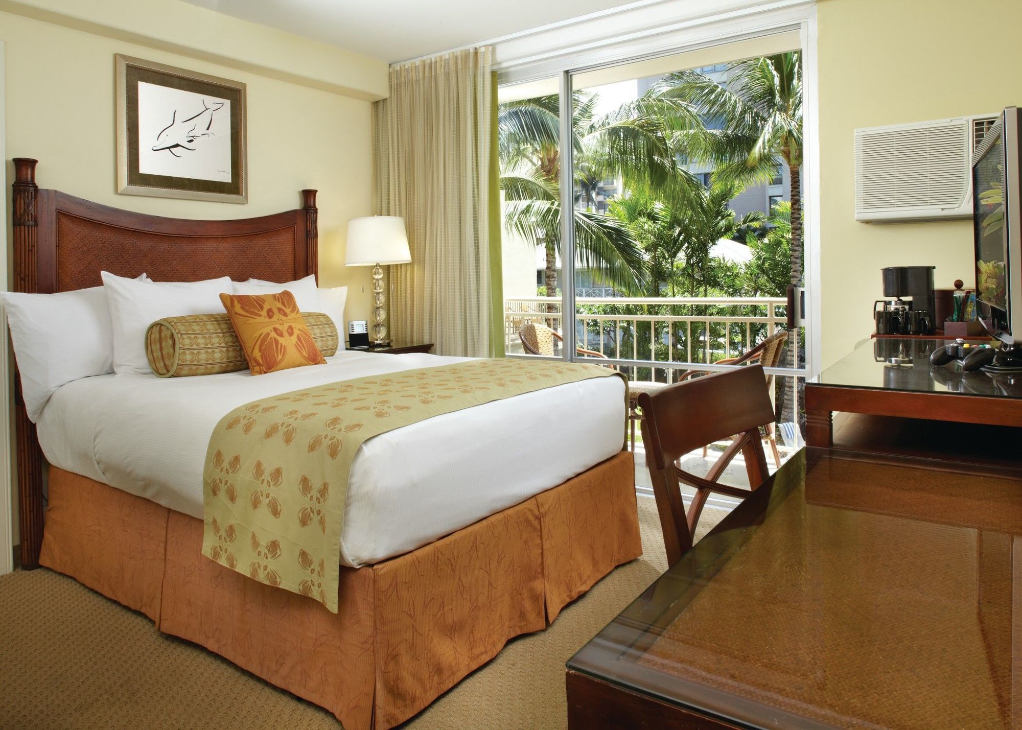 Courtyard By Marriott Waikiki Beach Honolulu Exterior photo